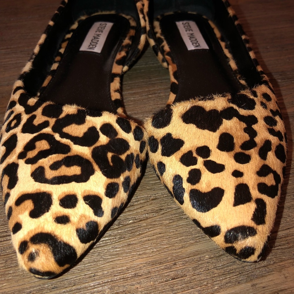 Leopard fur loafers